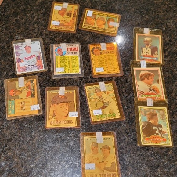 Assorted Sport card Sealed - Picture 2 of 2